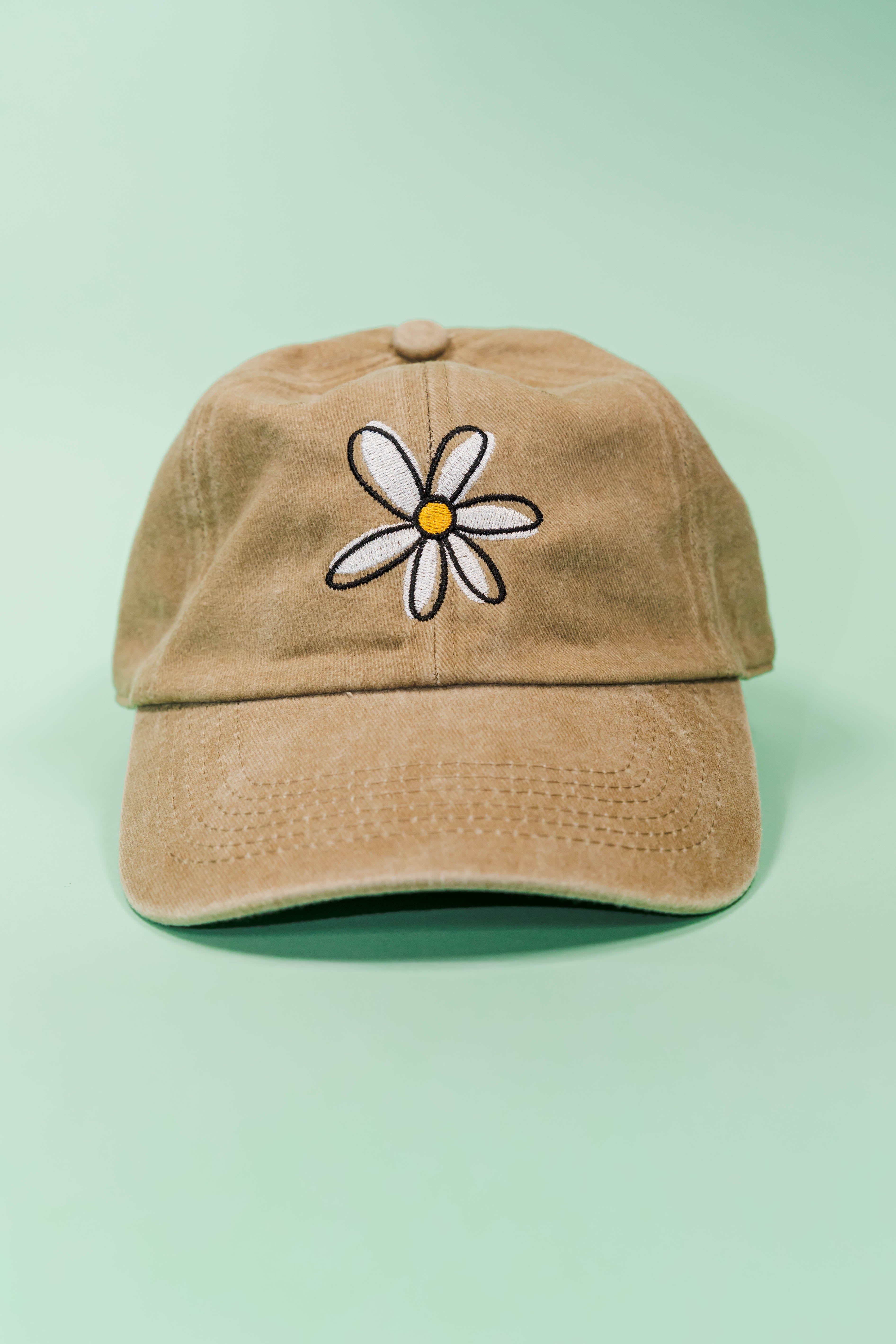 Big daisy cap
