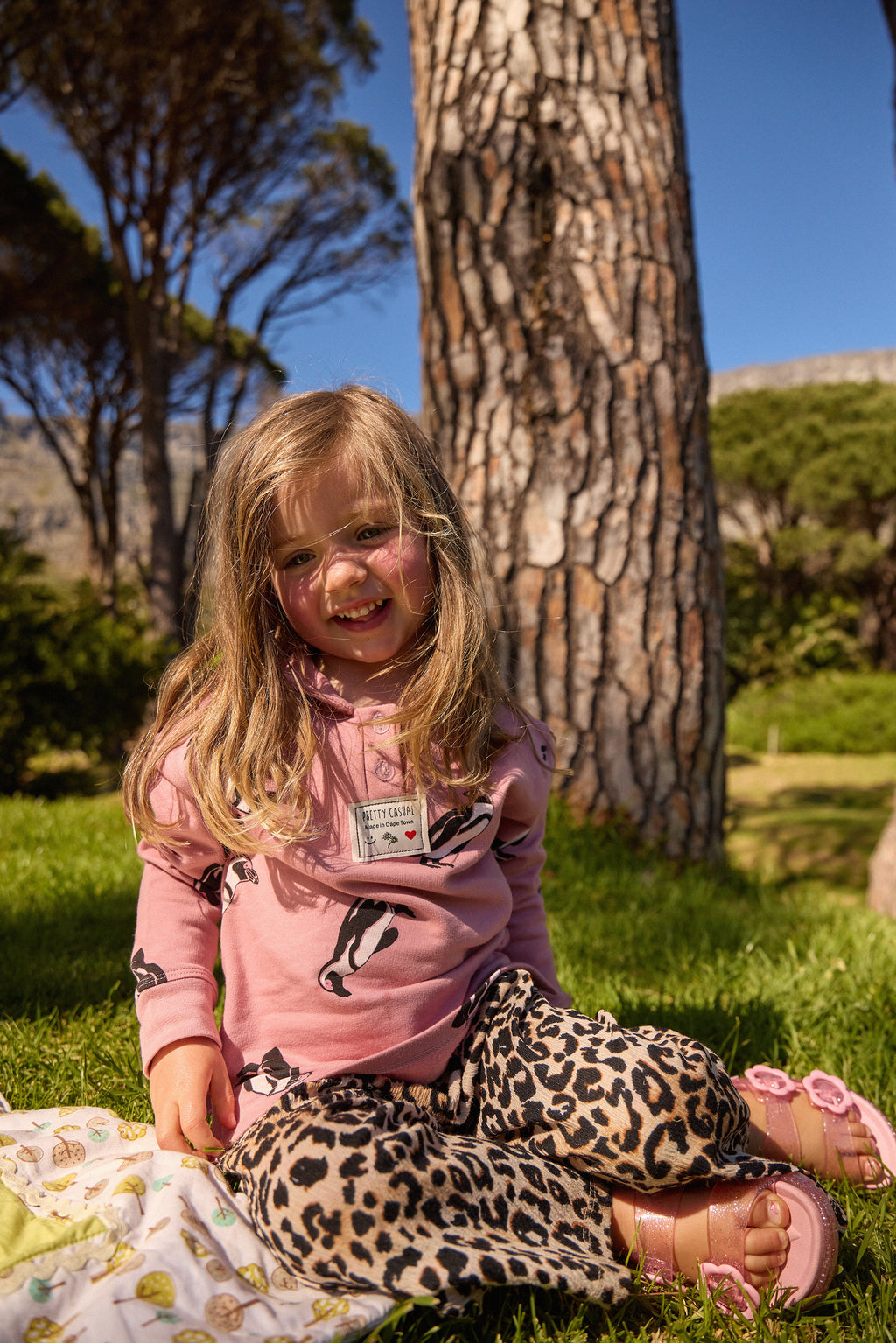 Kids African Penguin Golfers