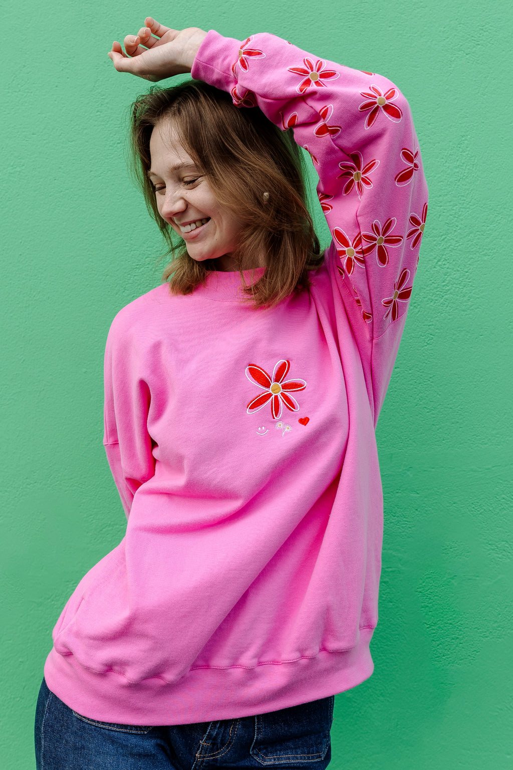 Big daisy crew necks